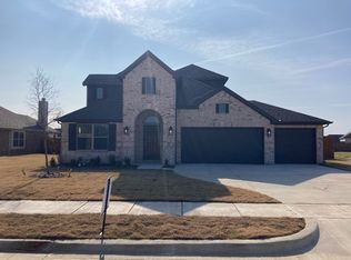 587 Cheryl St, Pilot Point, TX 76258