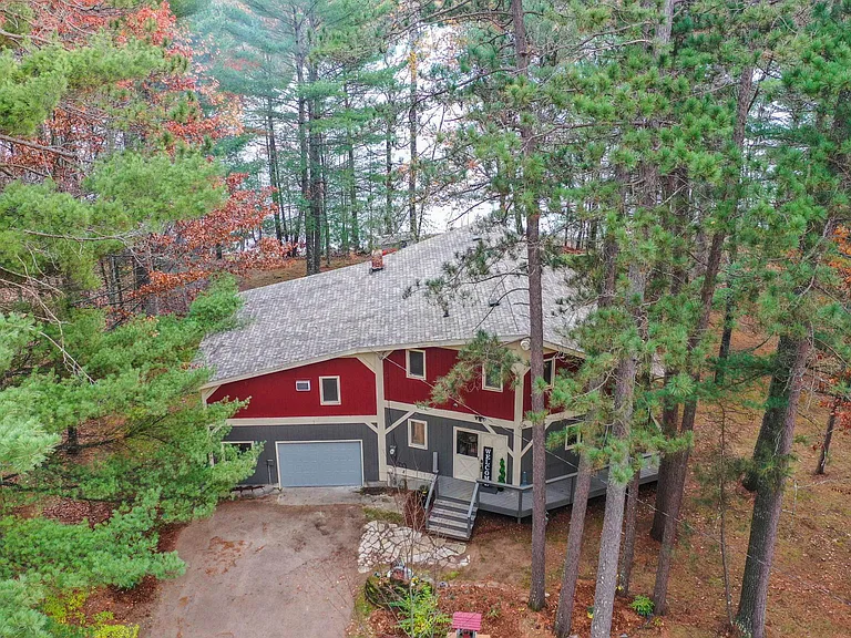 8658 Lynx Ln — Photo 1