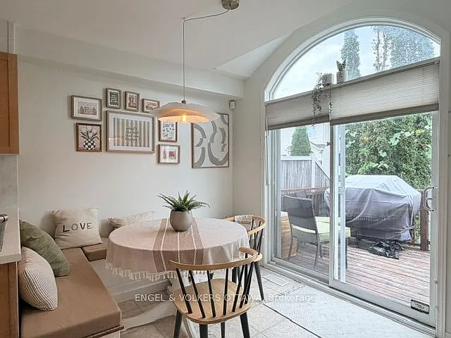 3 bed, $2,800 — Photo 3