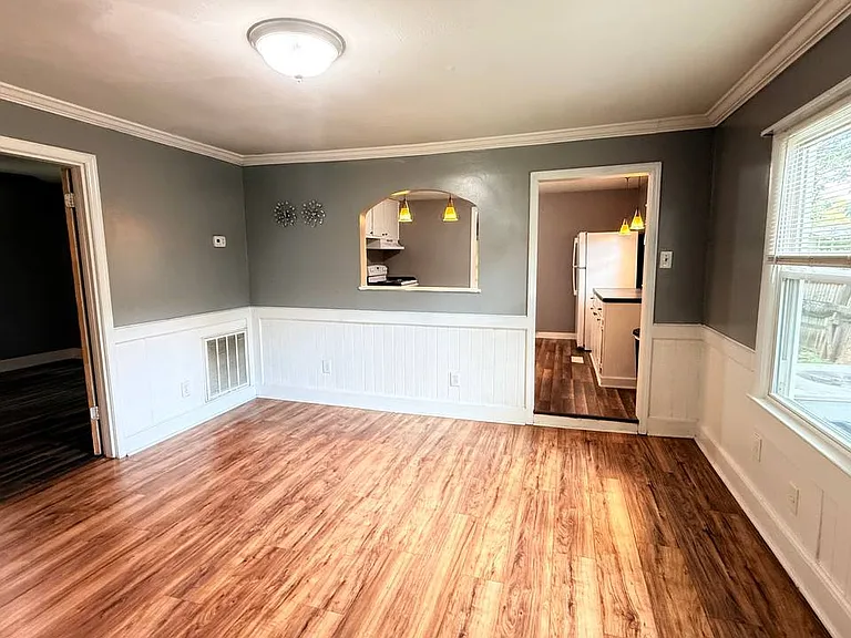 2402 15th St SW — Photo 13