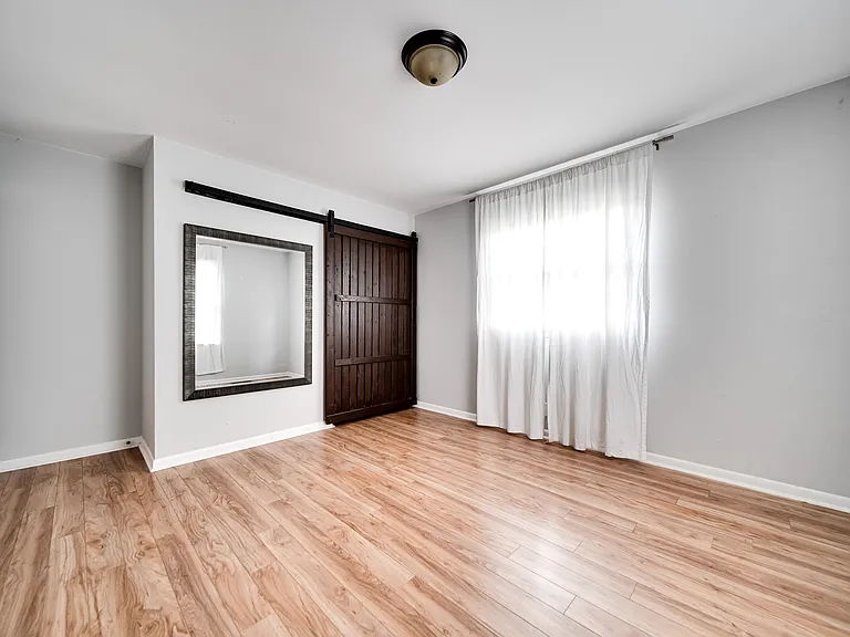 6209 Laramie Ave — Photo 29