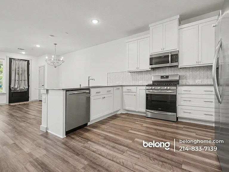 424 Matthew Dr — Photo 12