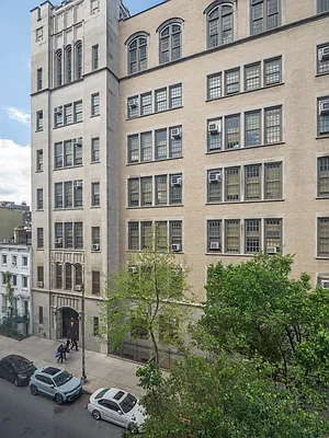 Rented by City Connections Realty | media 6