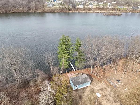 17780 S River Rd, Three Rivers, MI 49093
