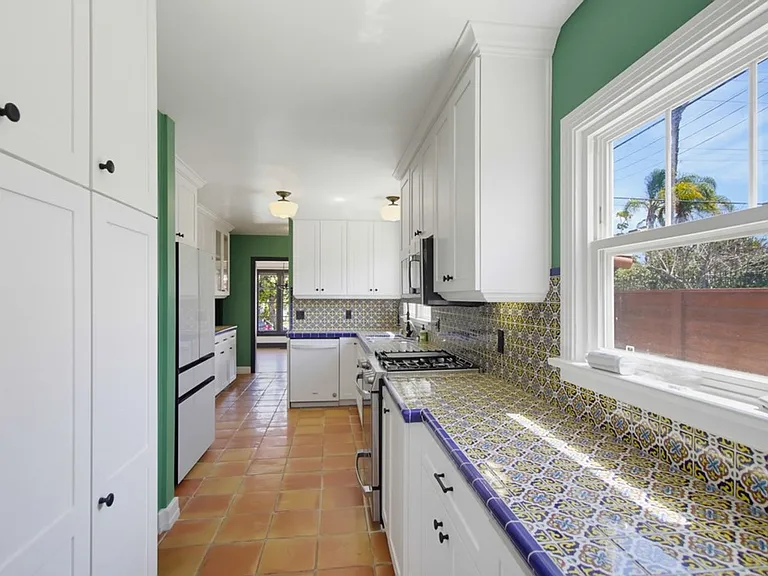 2615 Myrtle Ave — Photo 58