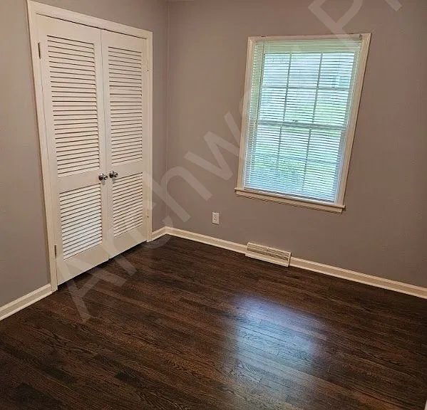 7508 Maple Ln — Photo 12