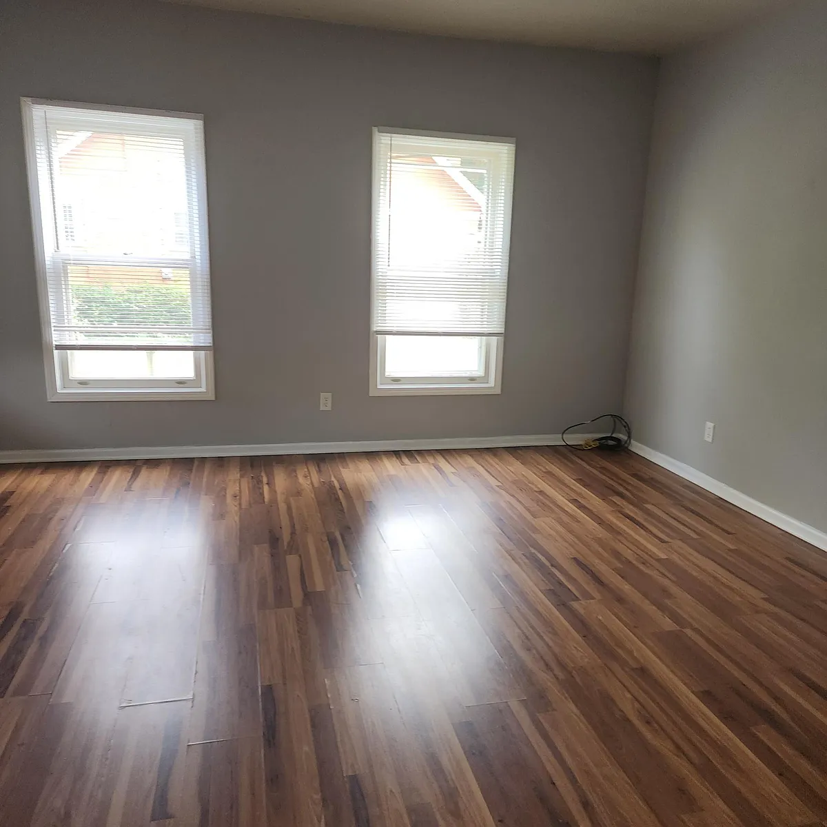 Building Photo - 616 Locust St #1