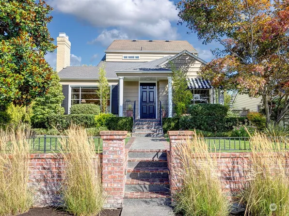 4002 41st Avenue NE, Seattle, WA 98105