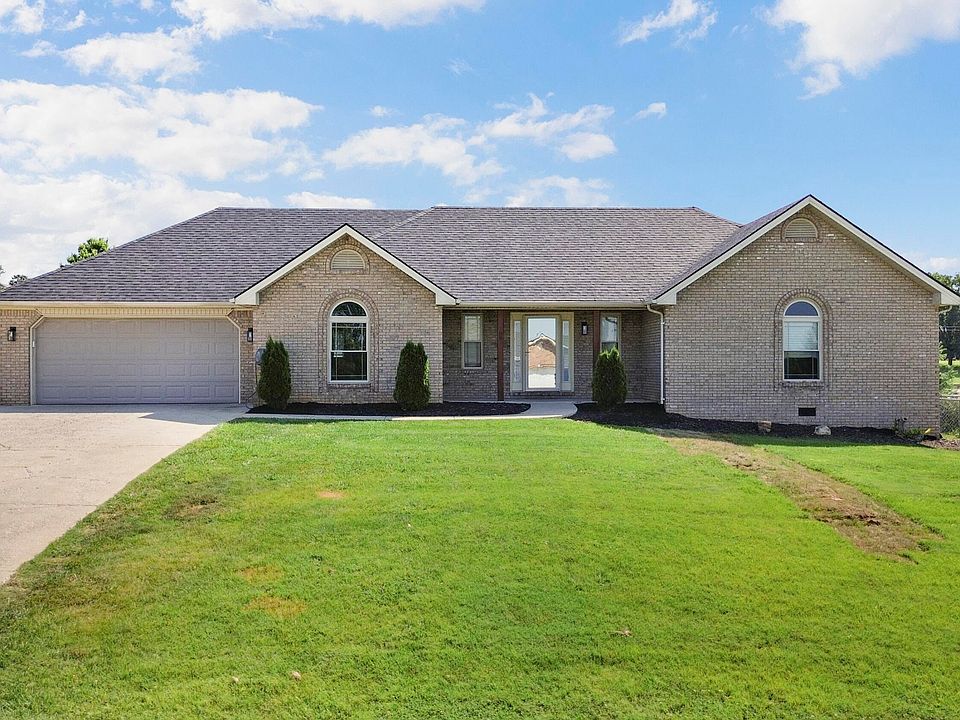 1st image of 799 Hidden Loop Dr