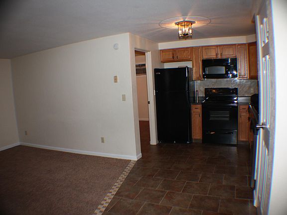 Livingroom Kitchen Area