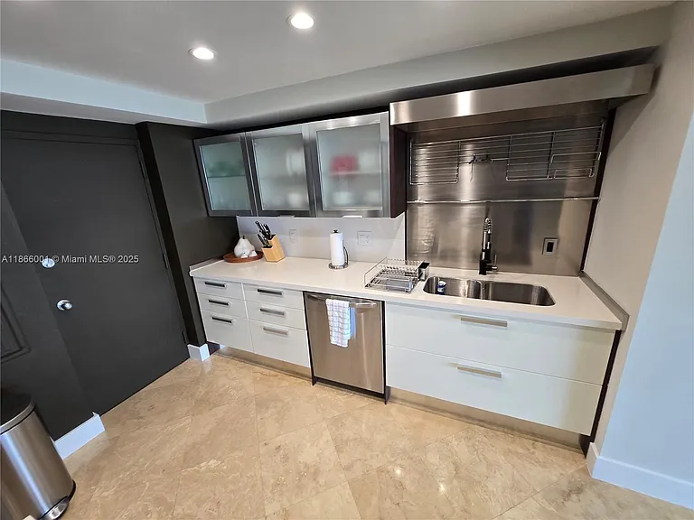 11113 Biscayne Blvd #854 — Photo 10