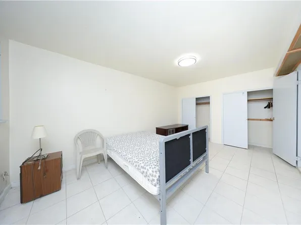 4715 Bedford Avenue image 20 of 35