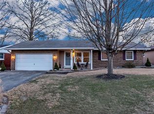 16 Black Oak Dr, Highland, IL