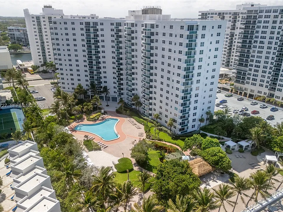 3001 S Ocean Dr #317