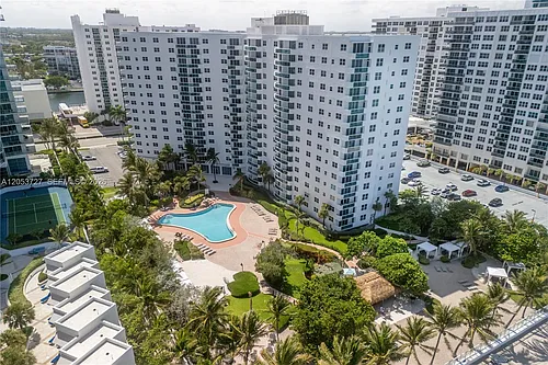 3001 S Ocean Dr Photo 1