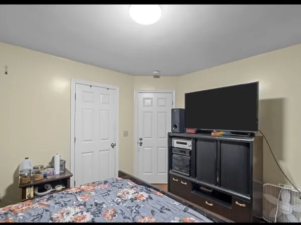 140 Grant St #140B, Fall River, MA 02721