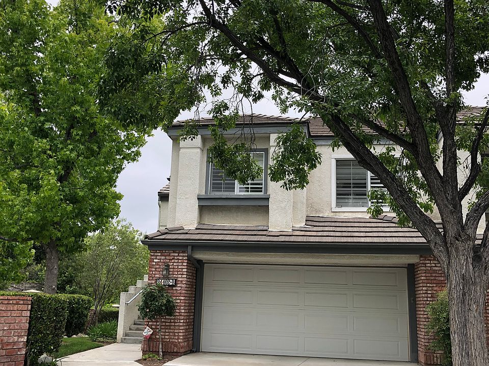 1st image of 24402 Hampton Dr Unit B