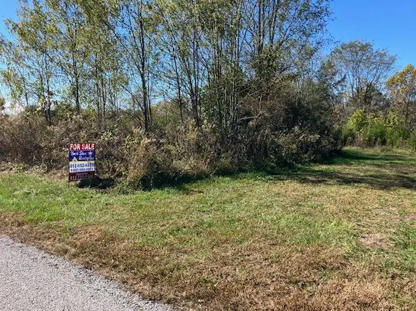 4200 S Farmers Retreat Rd, Dillsboro, IN 47018