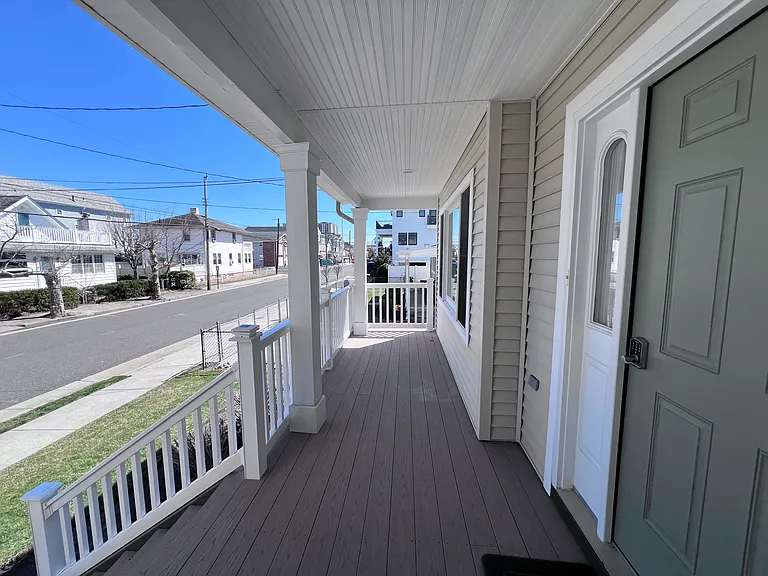 106 N Coolidge Ave — Photo 3