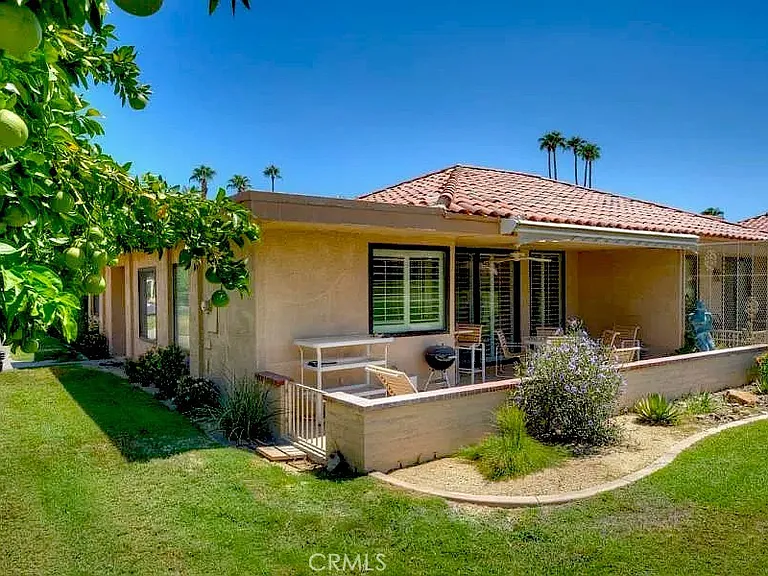 8 Cadiz Dr — Photo 17