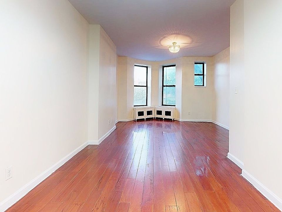 1st image of 820 Washington Ave #2A
