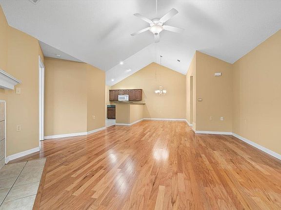 4th image of 1901 Appling Oaks Cir #14