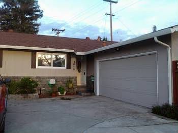 1st image of 3858 Cherry Ave