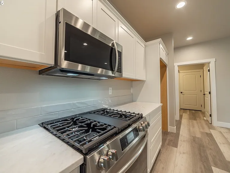 1635 Hayes St — Photo 22