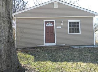 97 Cedar Ridge Dr, Pacific, MO 63069