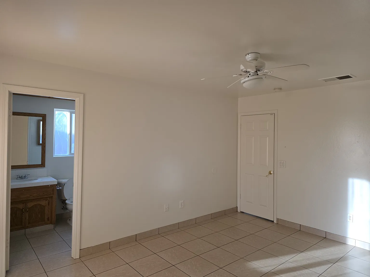 Pine Grove Ct, Bakersfield — Photo 3