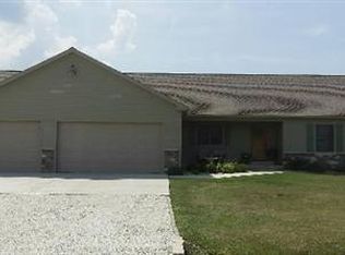 381 S Maple St, Buckingham, IL 60917