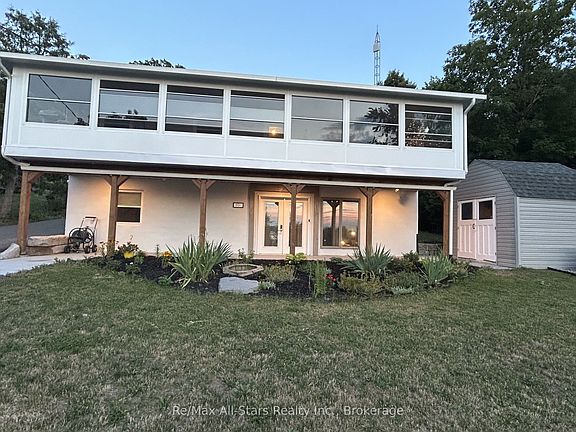 4th image of 851 Cedar Glen Rd