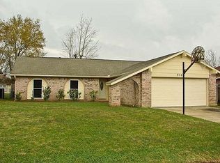 5725 Meadowview Rd, Beaumont, TX 77708