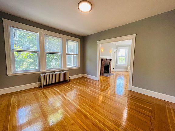 4th image of 187 Fellsway W Floor 2