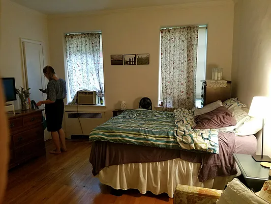 Rented by DYNAMIC REALTY OF NEW YORK CORP | media 14