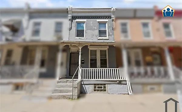 2511 W Oakdale St — Photo 2