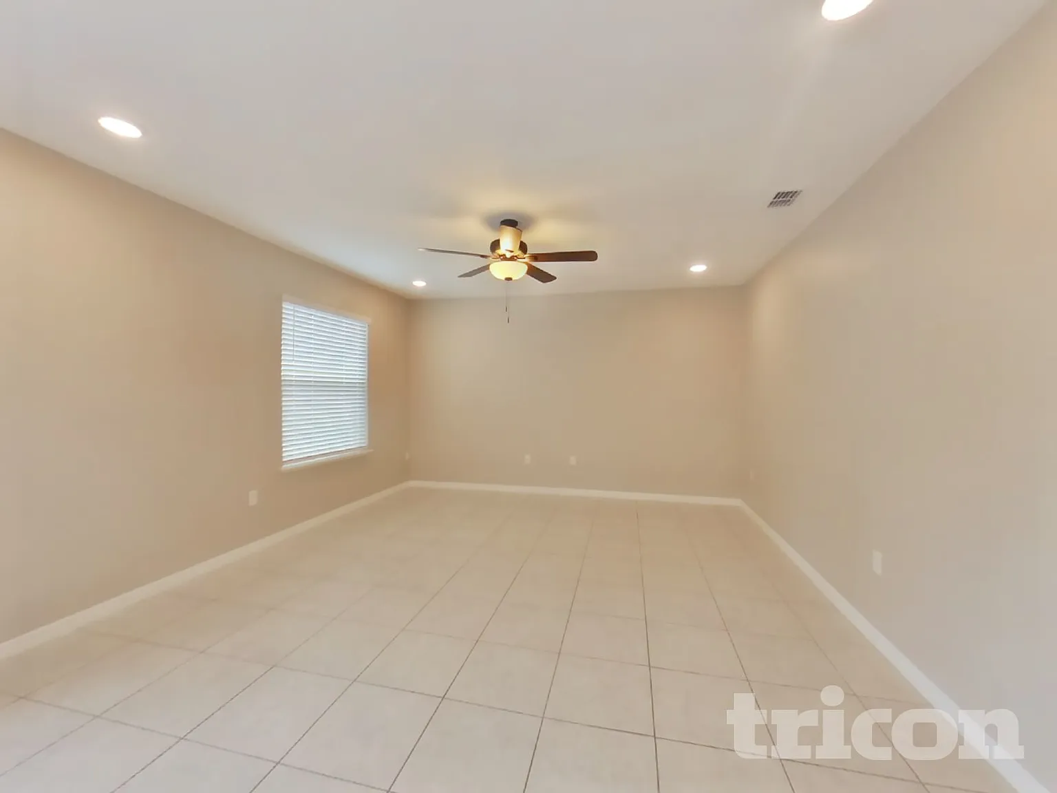 1238 Salisbury Drive Winter Haven FL — Photo 2