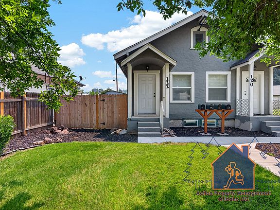 4th image of 122 13th Ave N #1