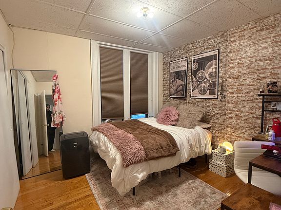 5th image of 400 Marlborough St APT 6