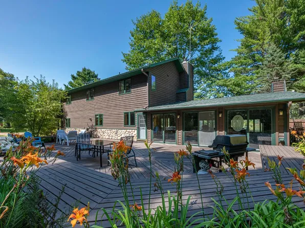 2399 Goldfinch Ln, Lac Du Flambeau, WI 54538