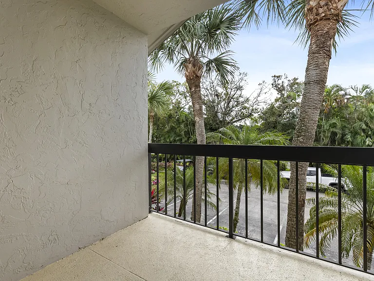 11311 Pond View Dr #C203 — Photo 26
