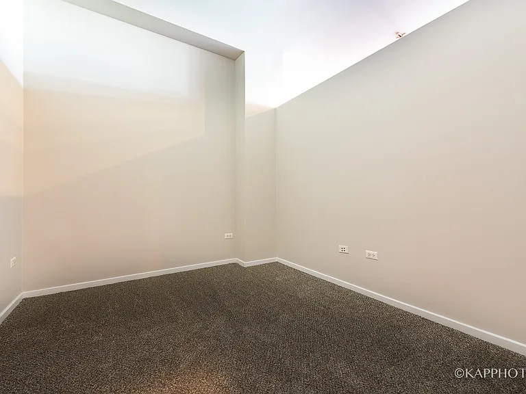1819 S Michigan Ave #807 — Photo 11