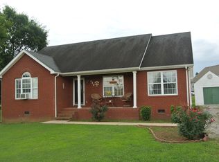325 N Harris Rd, Portland, TN 37148