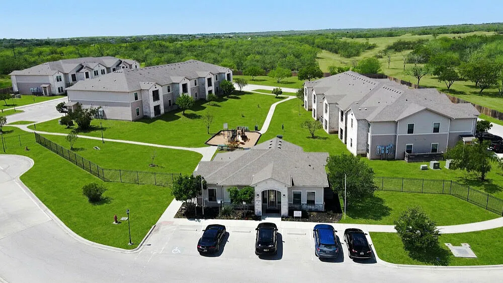 Live Oak Villas — Photo 2