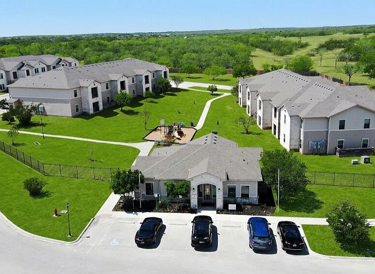 Live Oak Villas — Photo 2