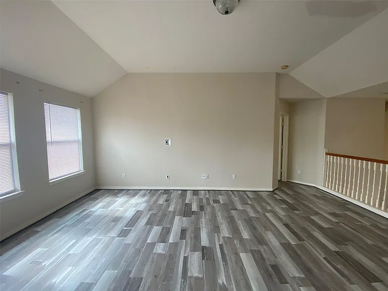 21239 Rush Hollow Ct — Photo 18