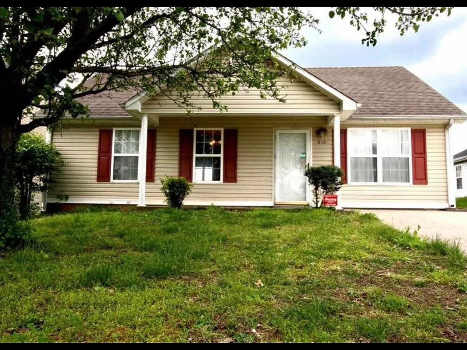 616 Jennings Dr — Photo 2