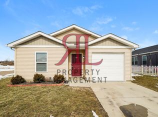 42 Waterman Ave, Commercial Pt, OH 43116