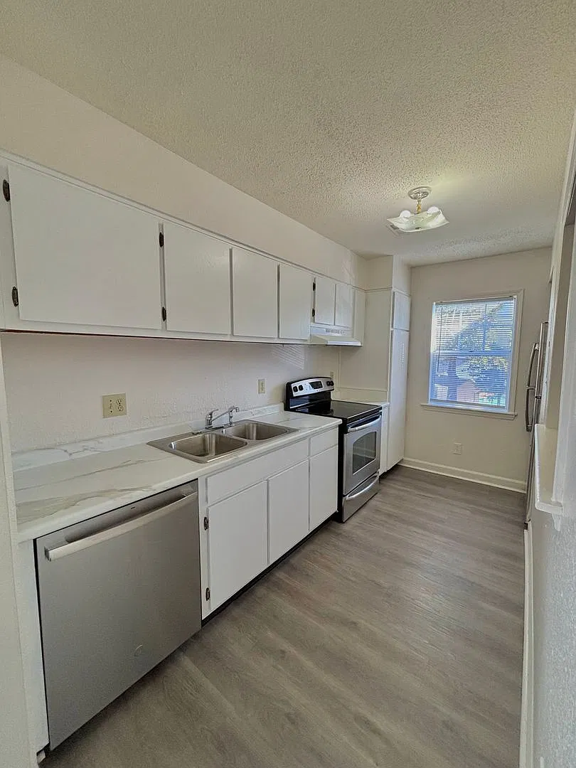 2504-201 Avent Ferry Rd, Raleigh, NC 27606 — Photo 3