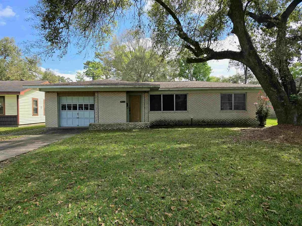 5130 Allen Dr, Beaumont, TX 77708